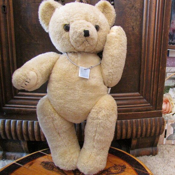17" TEDDY BEAR that SITS, ARMS MOVE, WEARS CAMO & DOGTAGS, VINTAGE OLD-FASHIONED - Picture 3 of 5